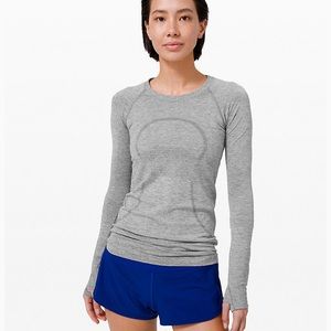Lululemon grey long sleeve top with thumb holes